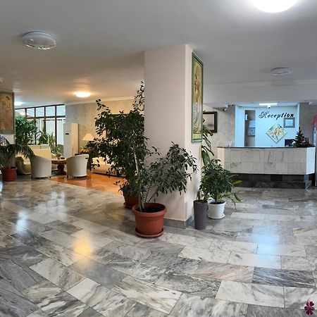 Apart Hotel Central Razgrad Eksteriør bilde