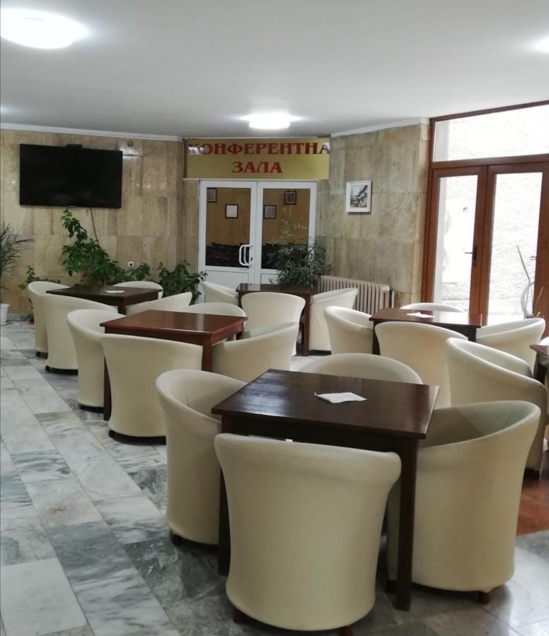 Apart Hotel Central Razgrad Eksteriør bilde