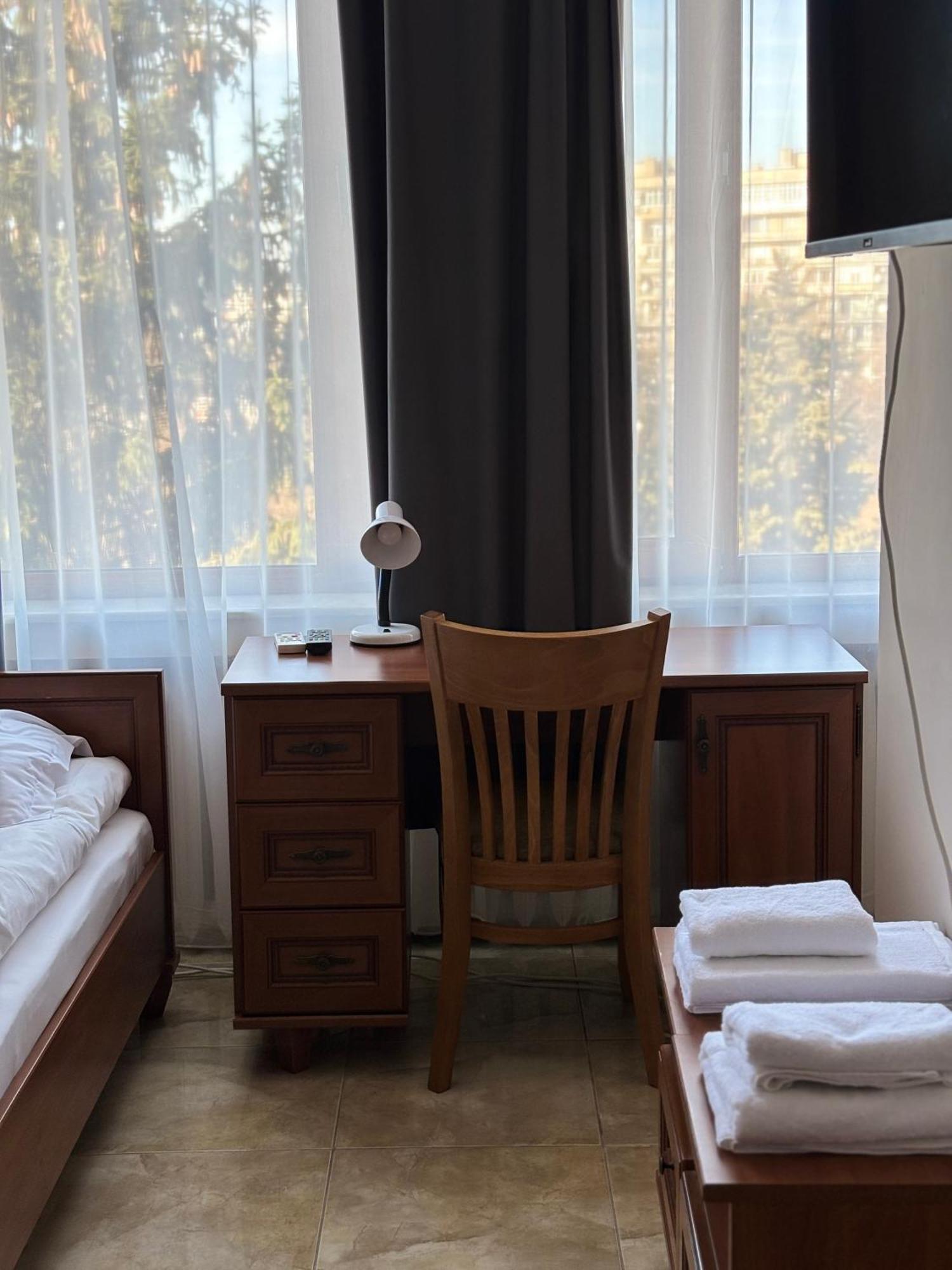 Apart Hotel Central Razgrad Eksteriør bilde