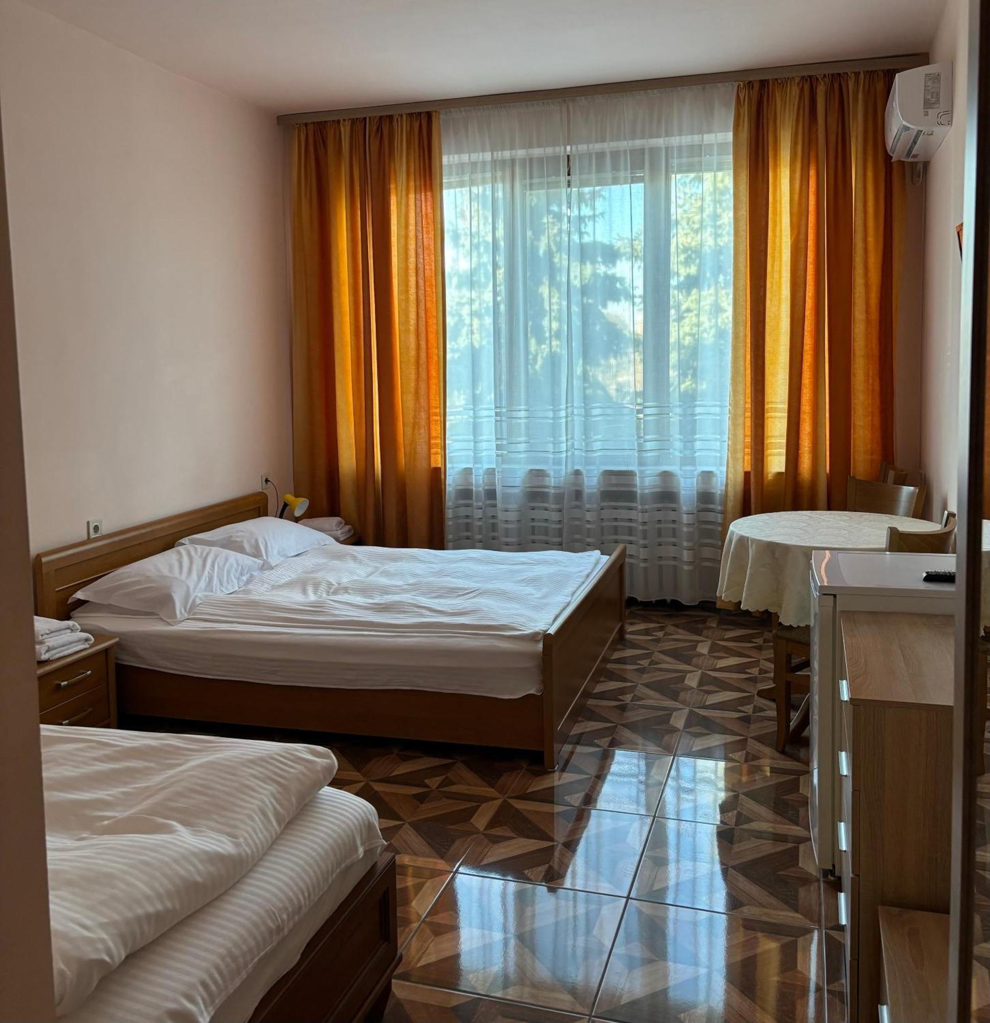 Apart Hotel Central Razgrad Eksteriør bilde